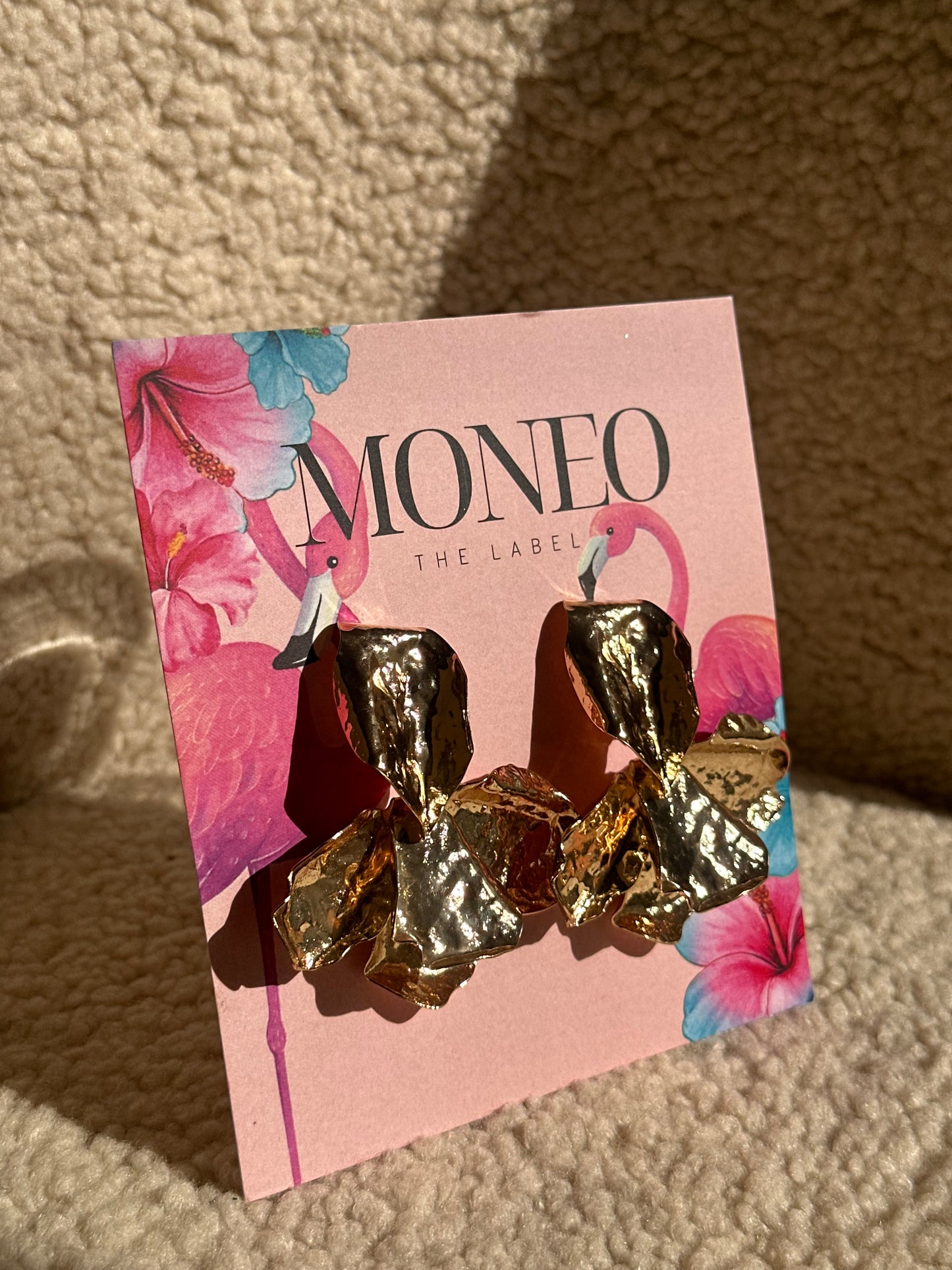 Asymmetrical Texture earring