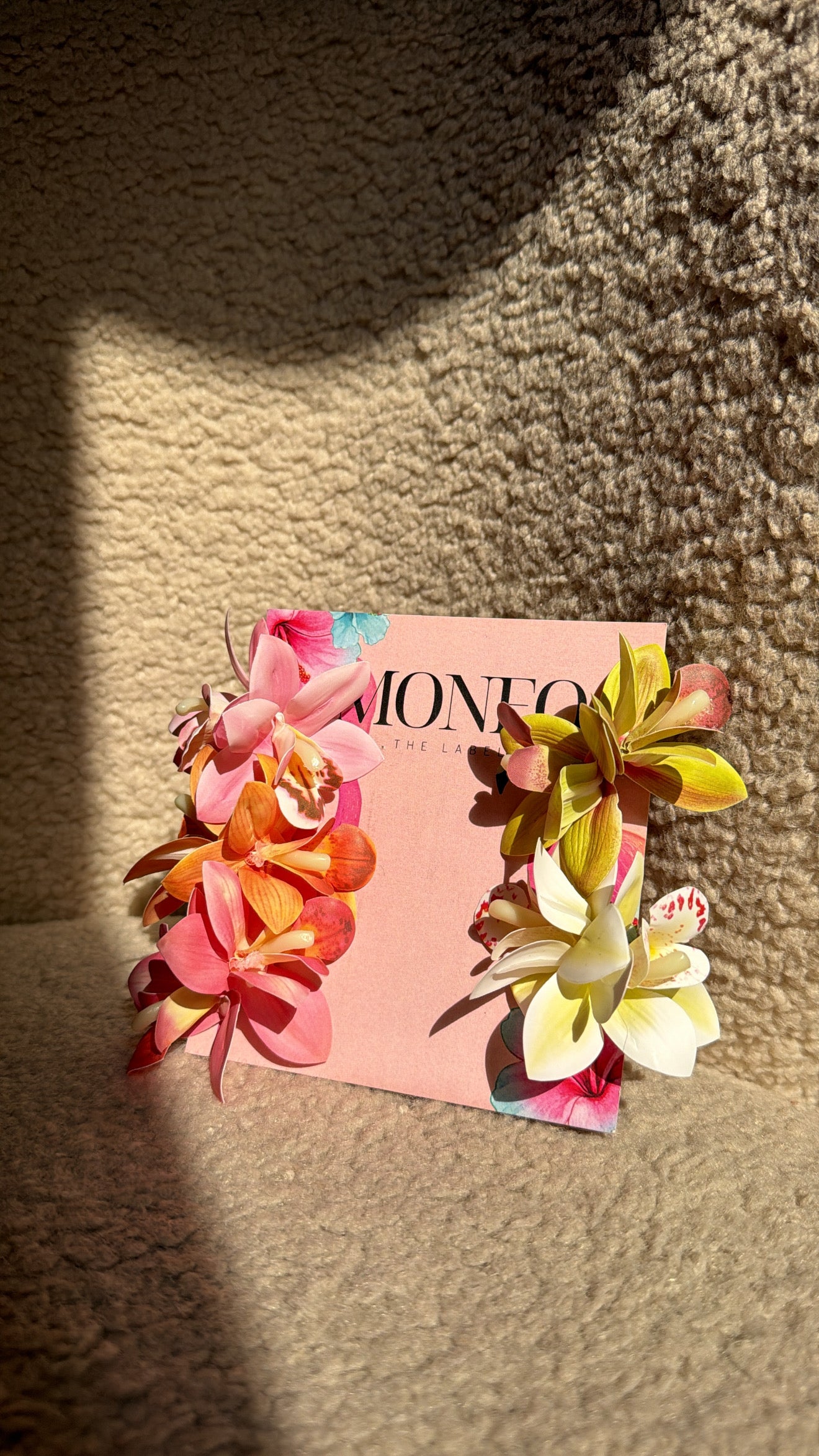 5 piece Floral Clips