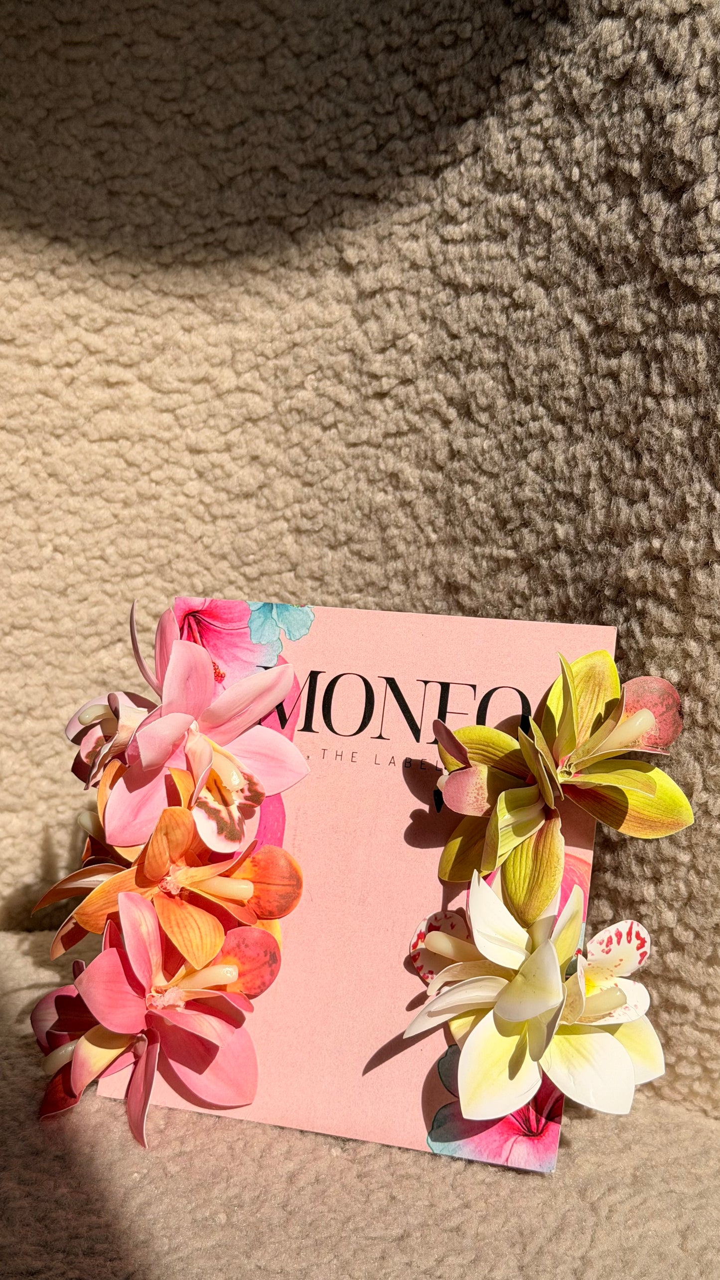 5 piece Floral Clips